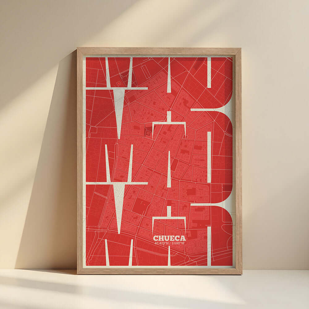 Ilustración de Chueca, Madrid con tipografía geométrica – "Las Letras Inseparables"