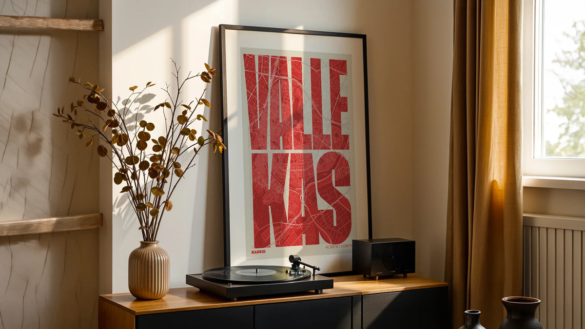 Diseño de autor de Vallecas, Madrid: composición carto-tipográfica estilo Boho sobre el barrio.
