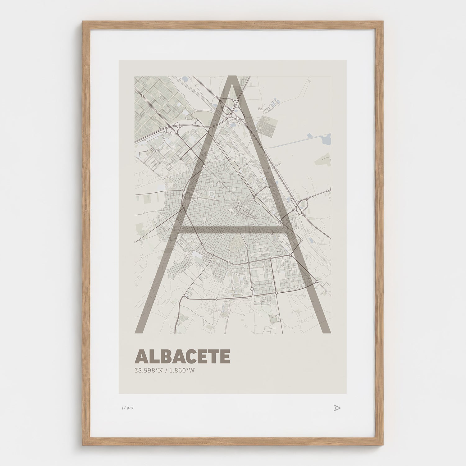 Lámina tipográfica de Albacete – diseño Ultrafina, marco de madera natural