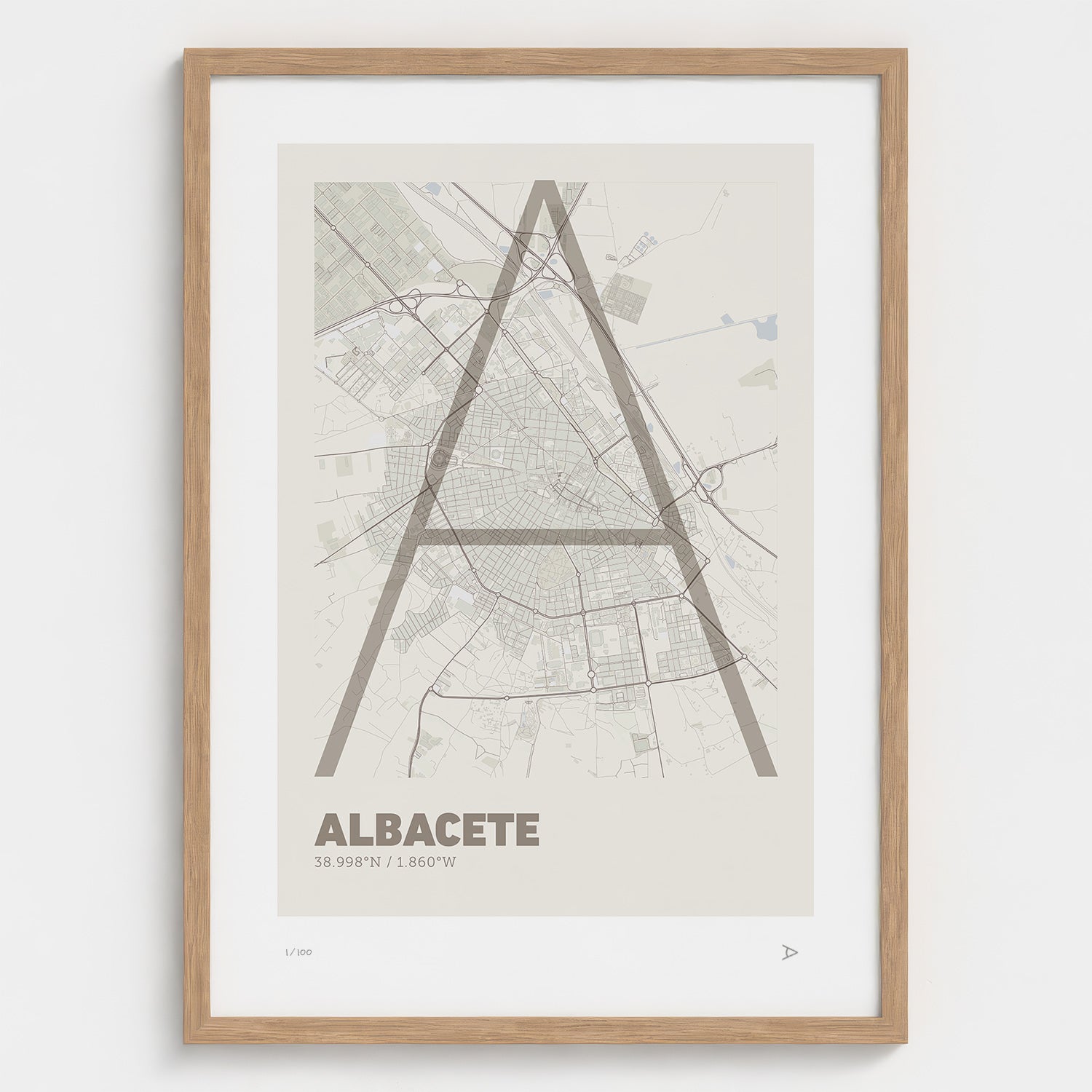 Lámina tipográfica de Albacete – diseño Ultrafina, marco de madera natural