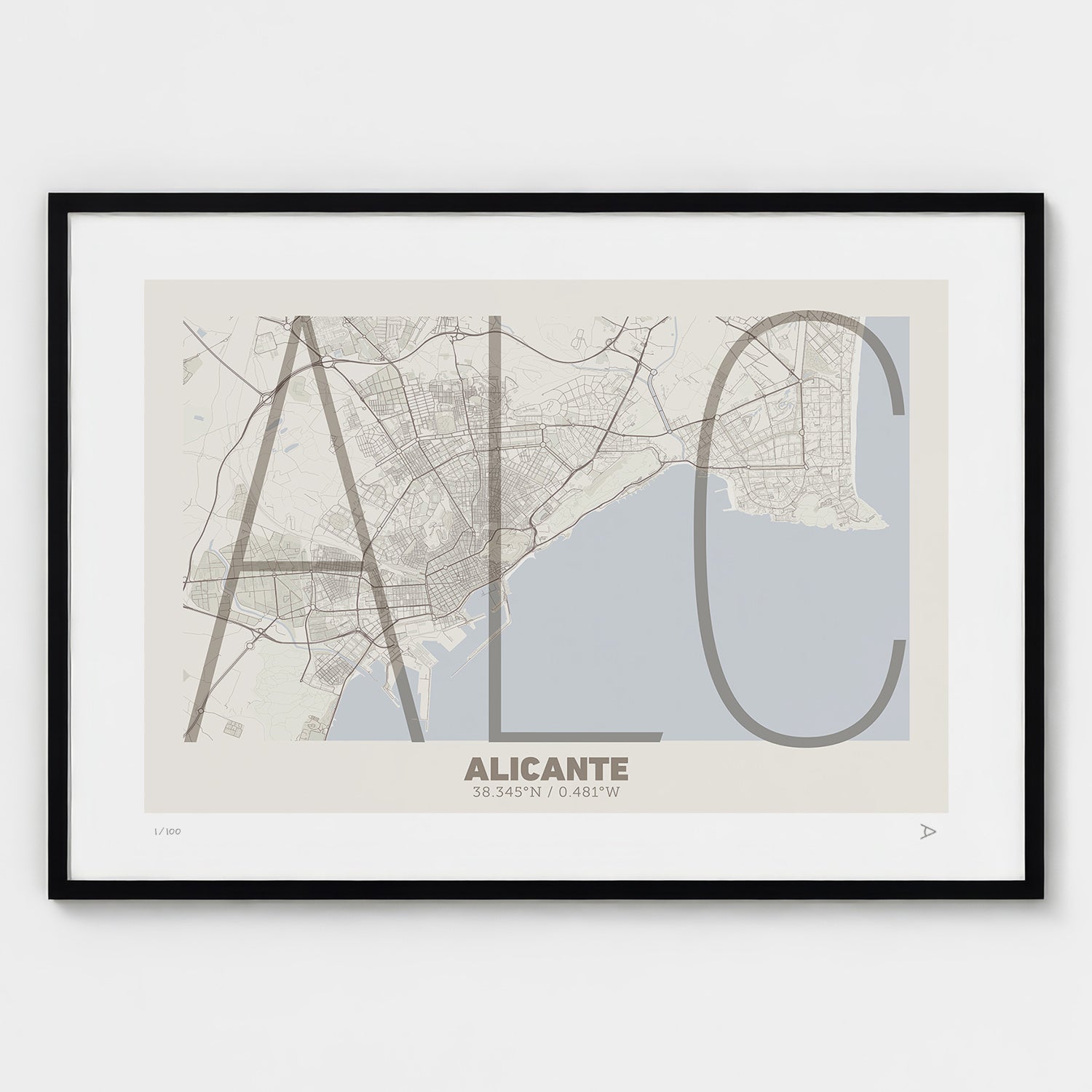 Lámina tipográfica de Alicante – diseño Ultrafina, marco negro