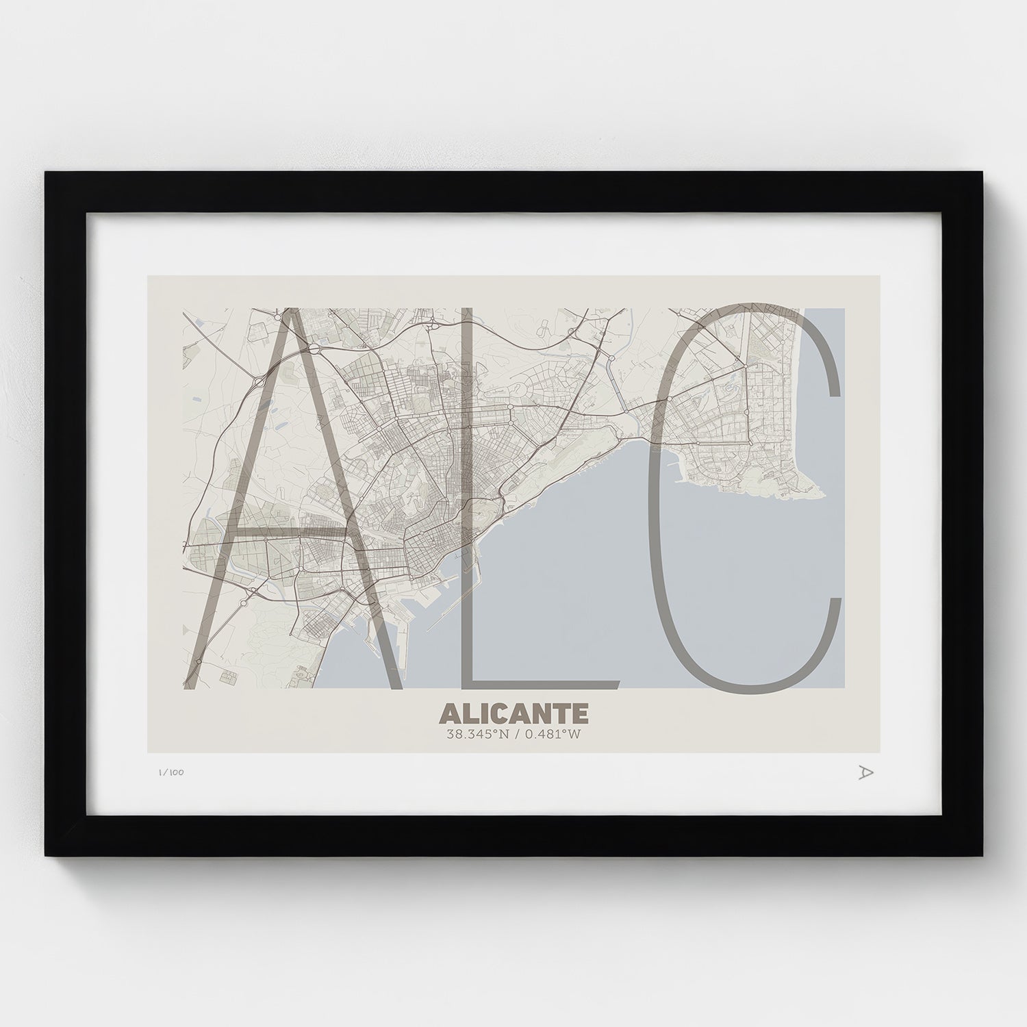 Lámina tipográfica de Alicante – diseño Ultrafina, marco negro