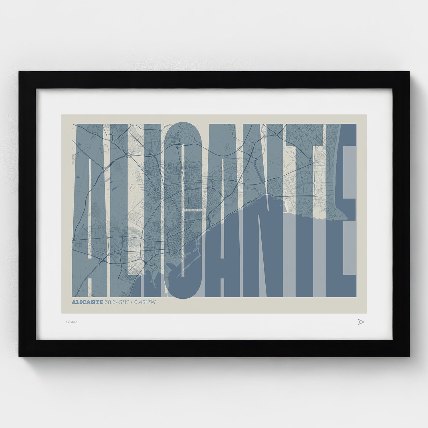 Lámina tipográfica de Alicante – diseño Extra Comprimida, marco negro