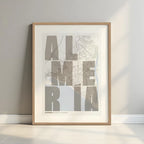 Lámina creativa de Almería – Diseño gráfico y tipografía sobre mapa