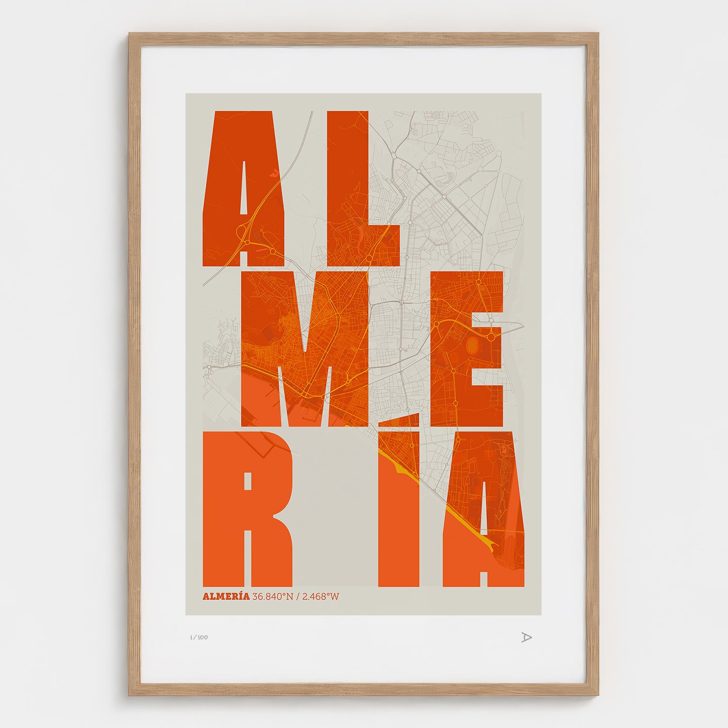Lámina tipográfica de Almeria – diseño Revoltosa, marco de madera natural