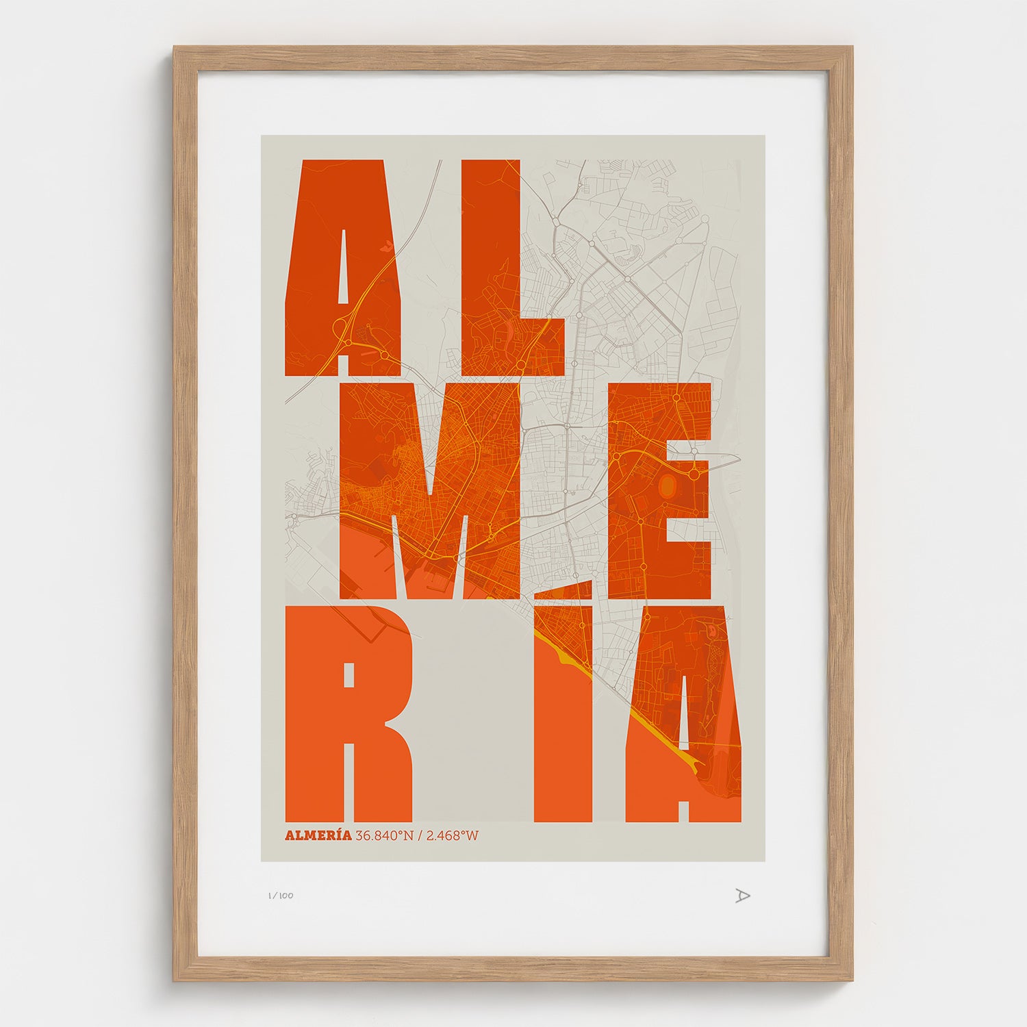 Lámina tipográfica de Almeria – diseño Revoltosa, marco de madera natural