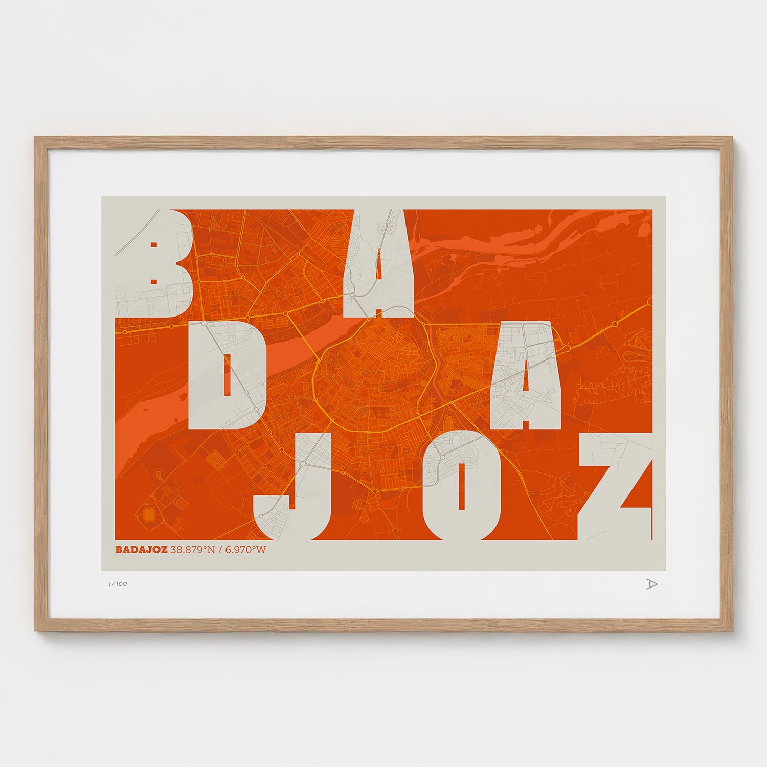 Lámina tipográfica de Badajoz – diseño Revoltosa, marco de madera natural