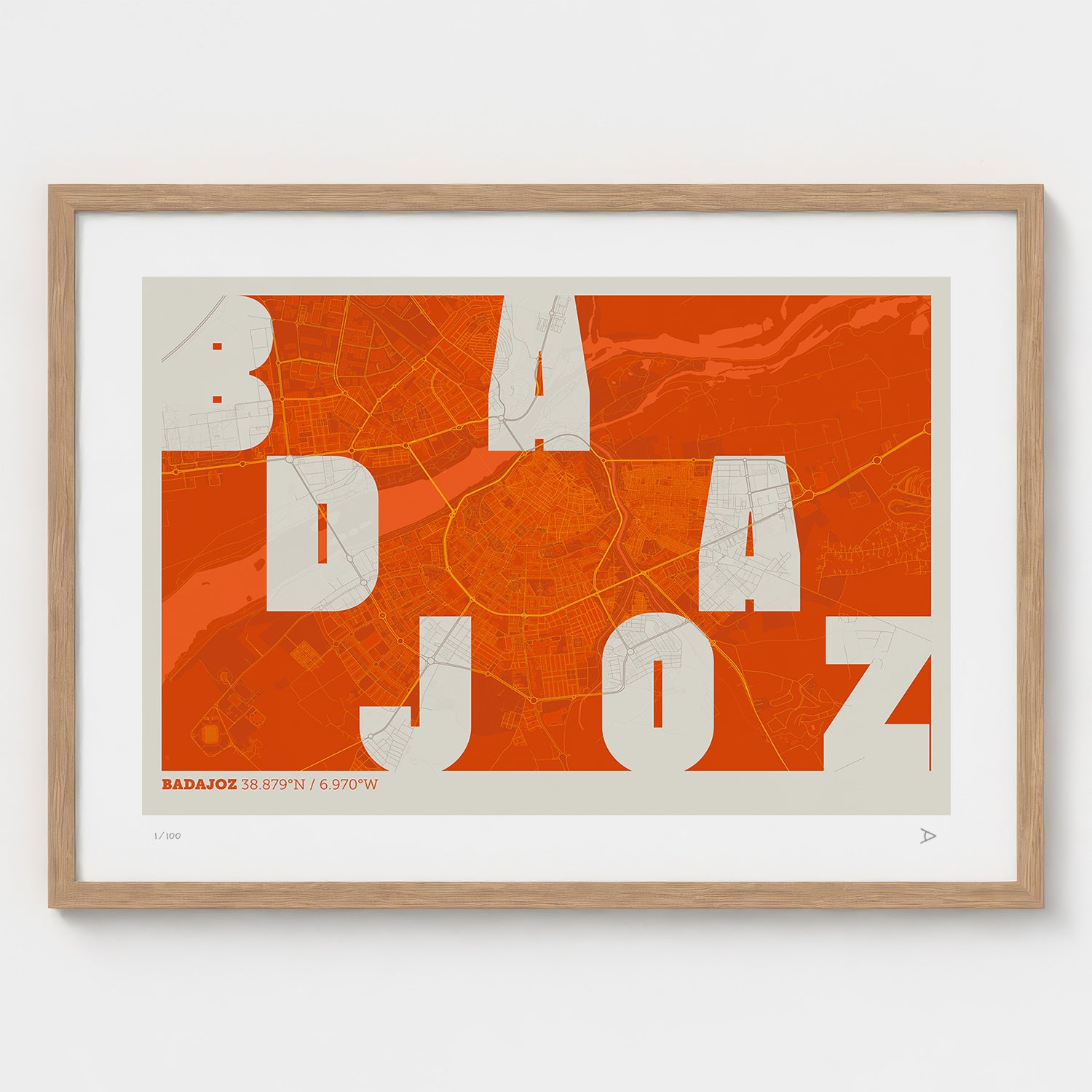 Lámina tipográfica de Badajoz – diseño Revoltosa, marco de madera natural