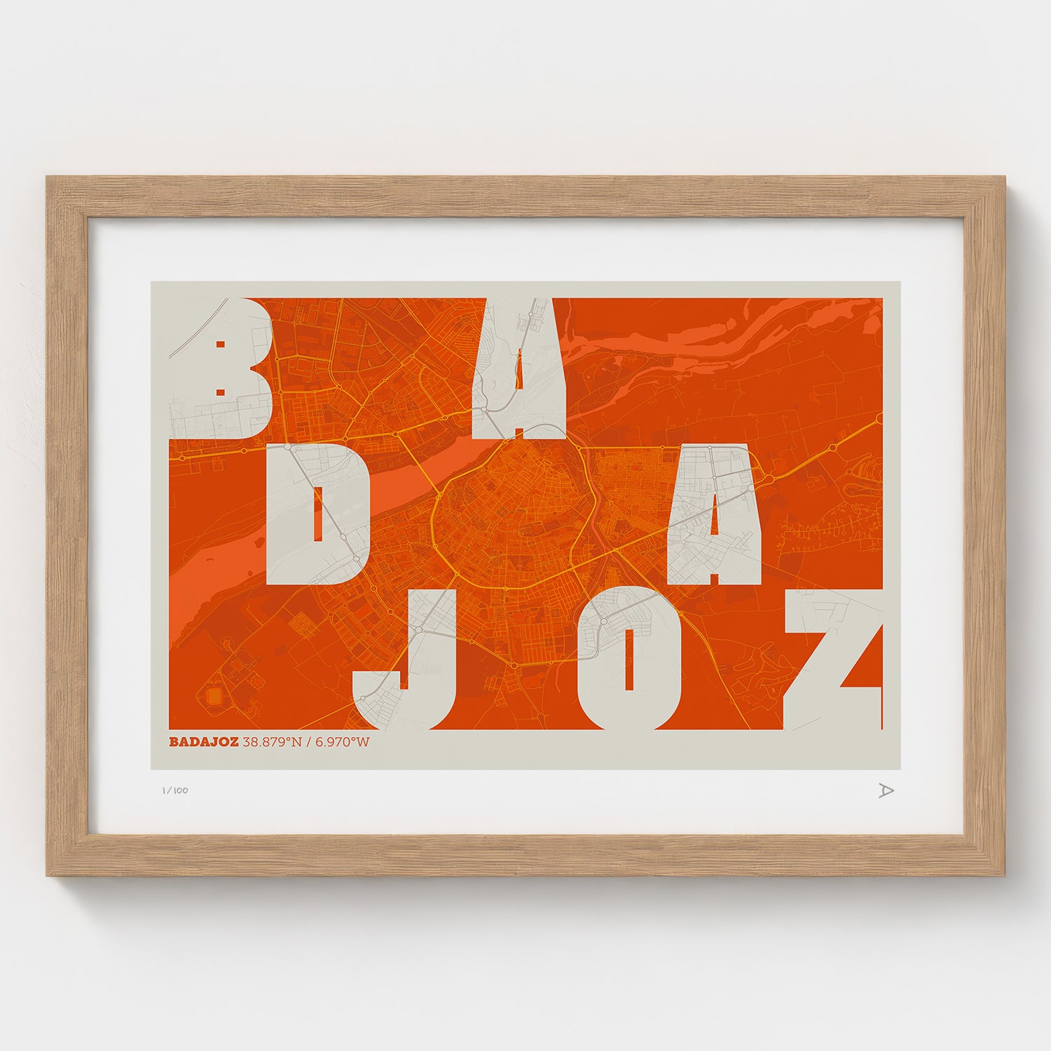 Lámina tipográfica de Badajoz – diseño Revoltosa, marco de madera natural