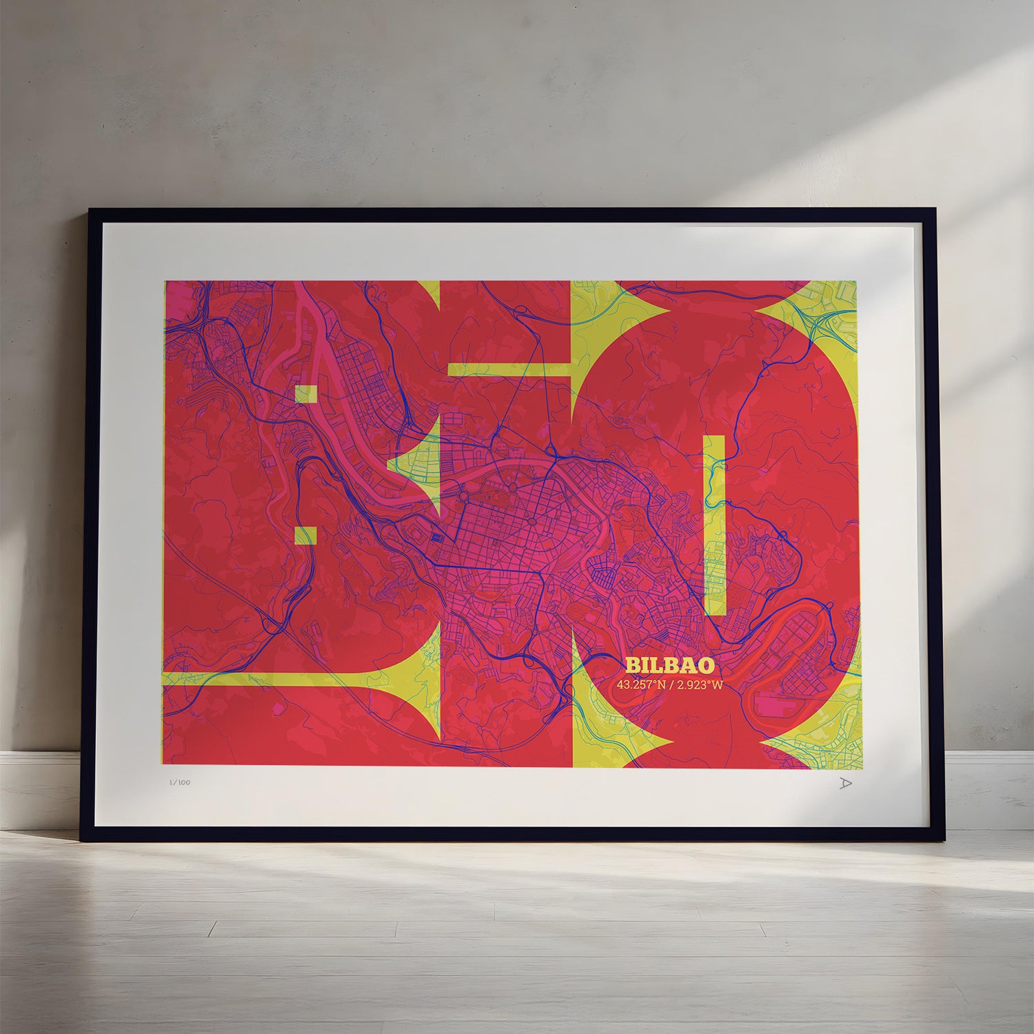Láminas mapa de Bilbao enmarcadas en negro y madera natural