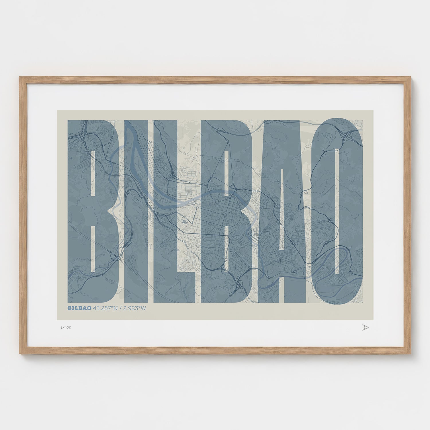 Lámina tipográfica de Bilbao – diseño Extra Comprimida, marco de madera natural