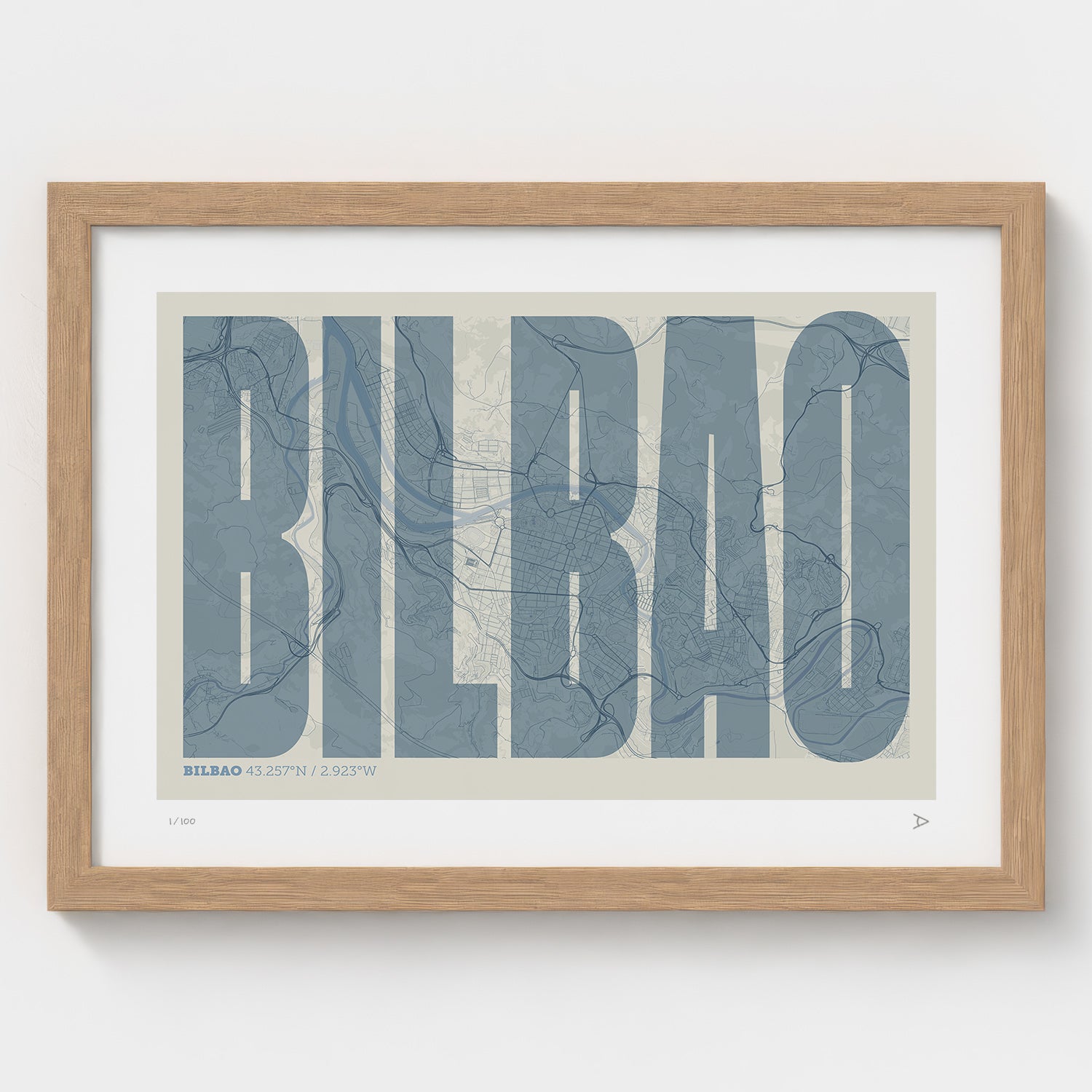 Lámina tipográfica de Bilbao – diseño Extra Comprimida, marco de madera natural