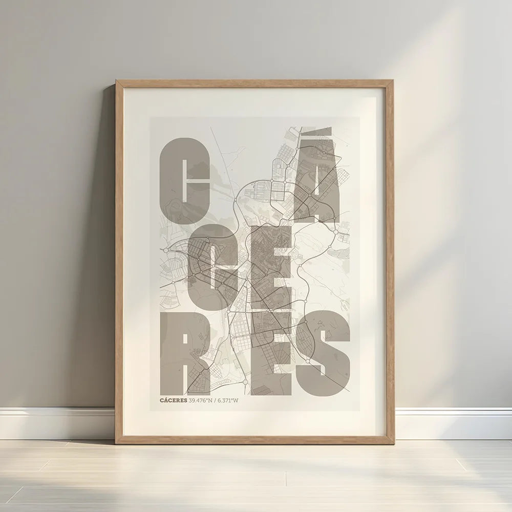Lámina creativa de Cáceres – Diseño gráfico y tipografía sobre mapa