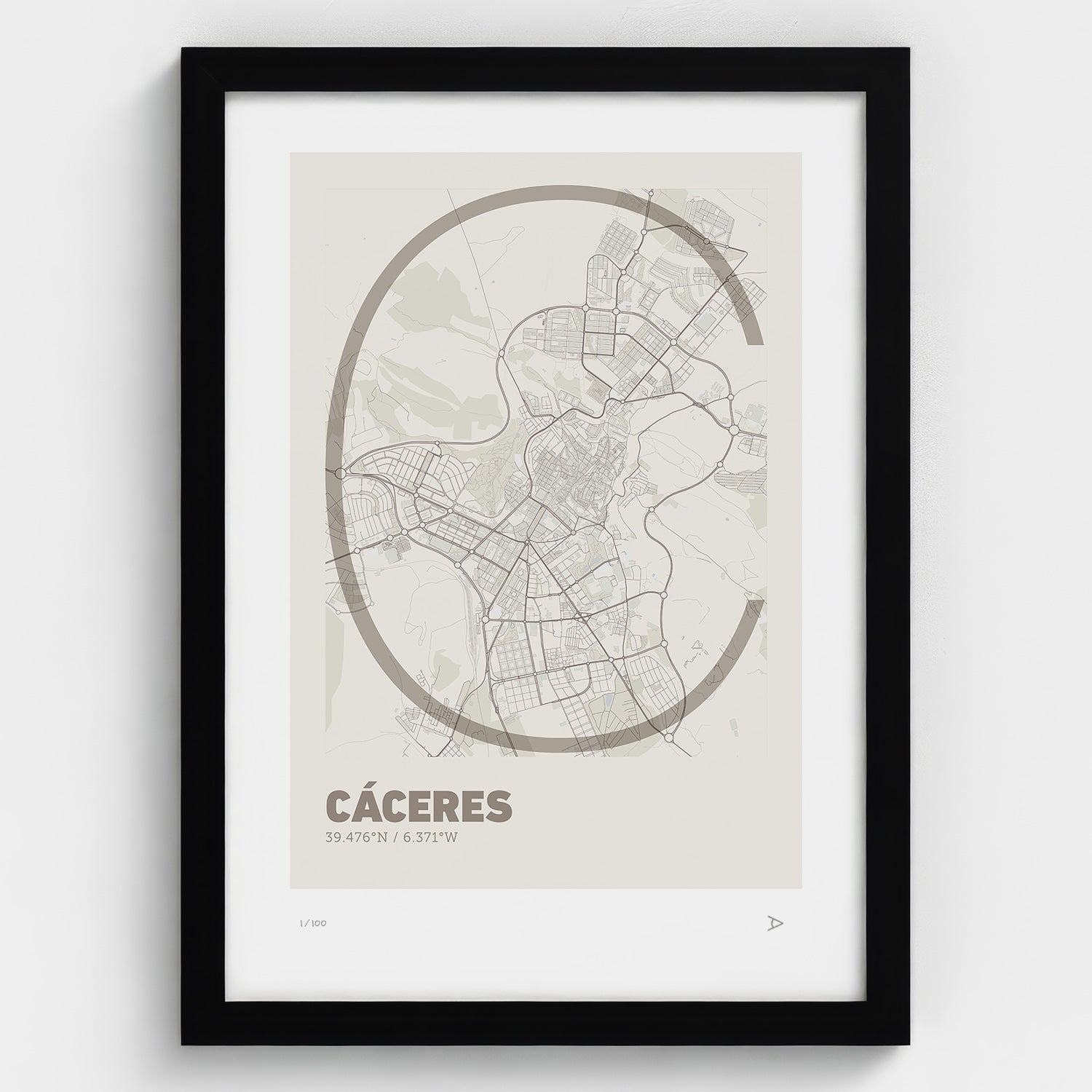 Lámina tipográfica de Caceres – diseño Ultrafina, marco negro