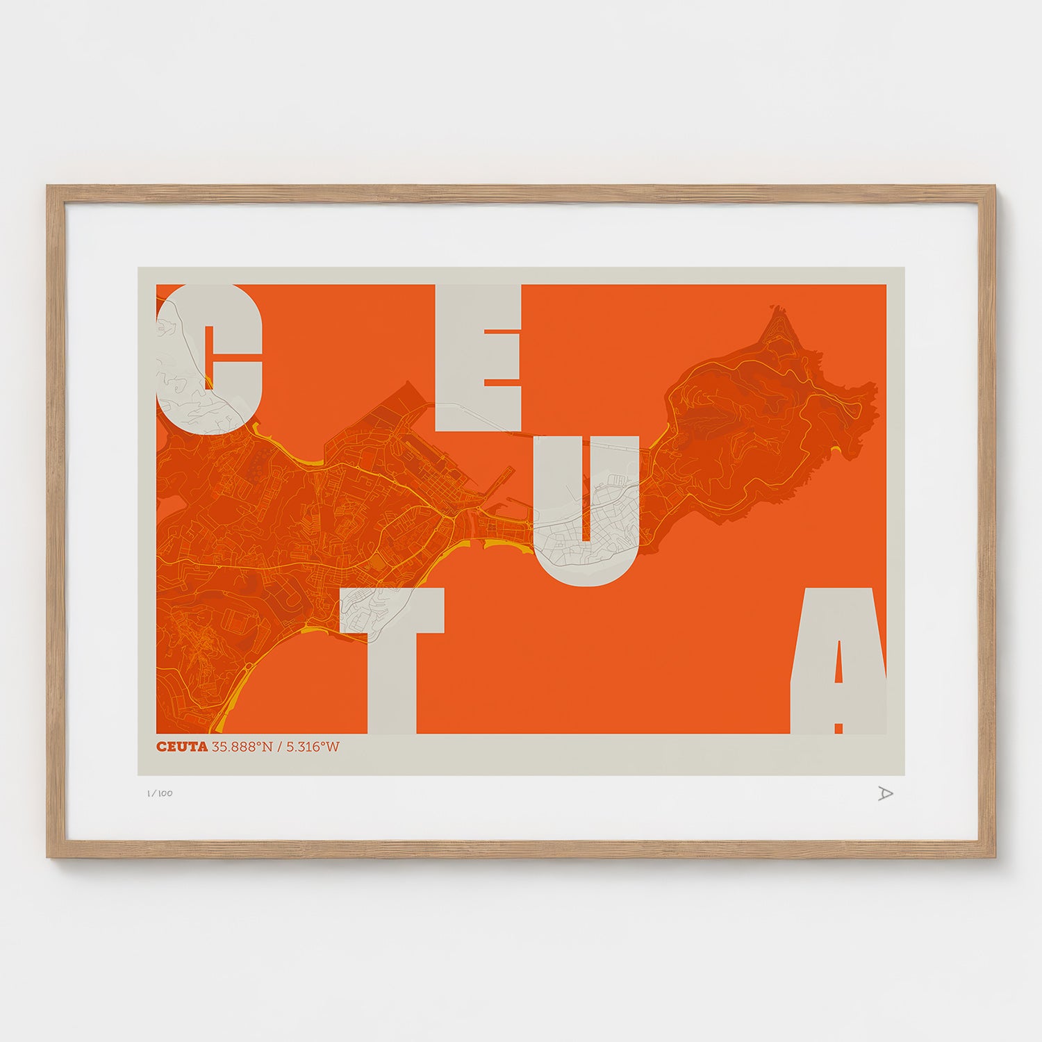 Lámina tipográfica de Ceuta – diseño Revoltosa, marco de madera natural
