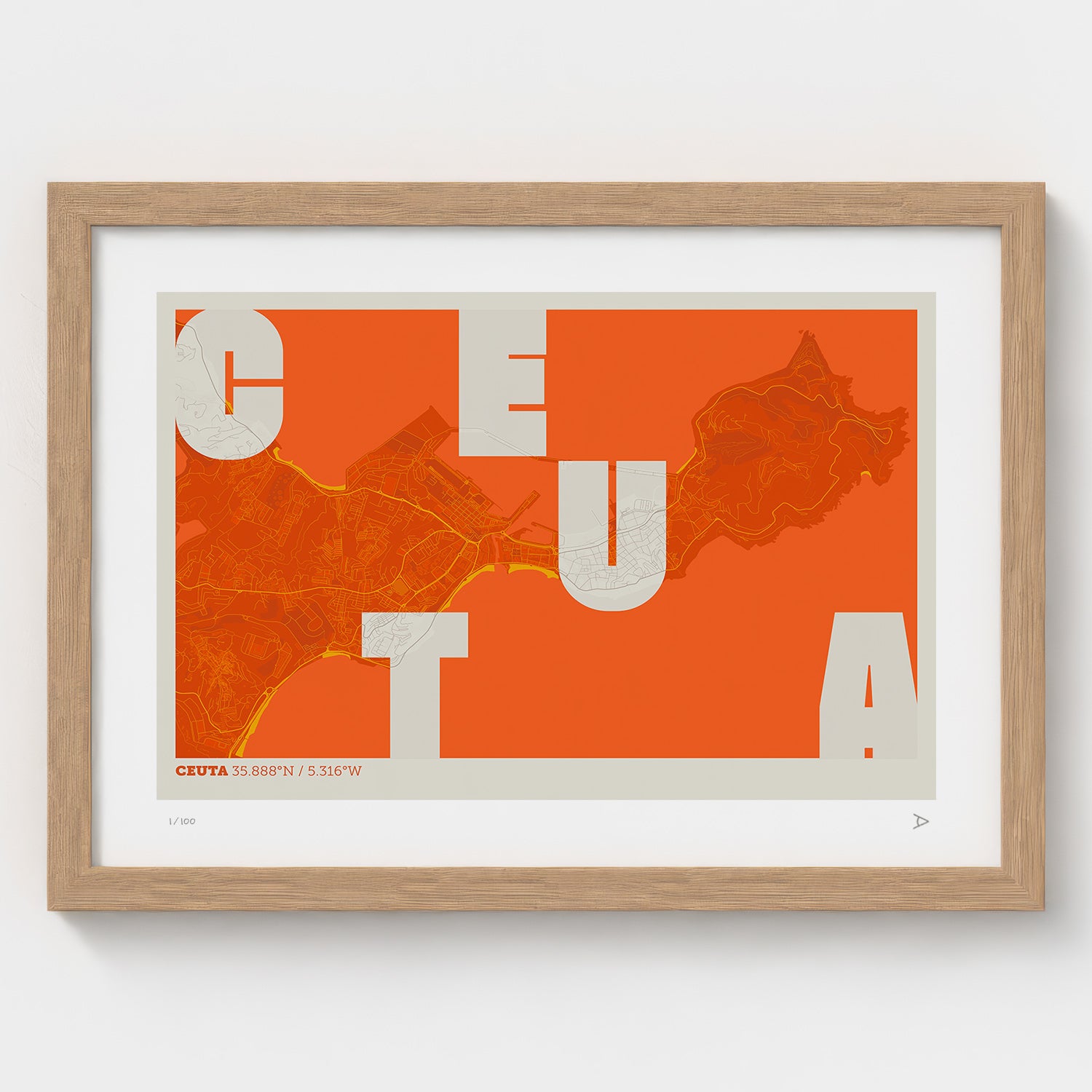 Lámina tipográfica de Ceuta – diseño Revoltosa, marco de madera natural