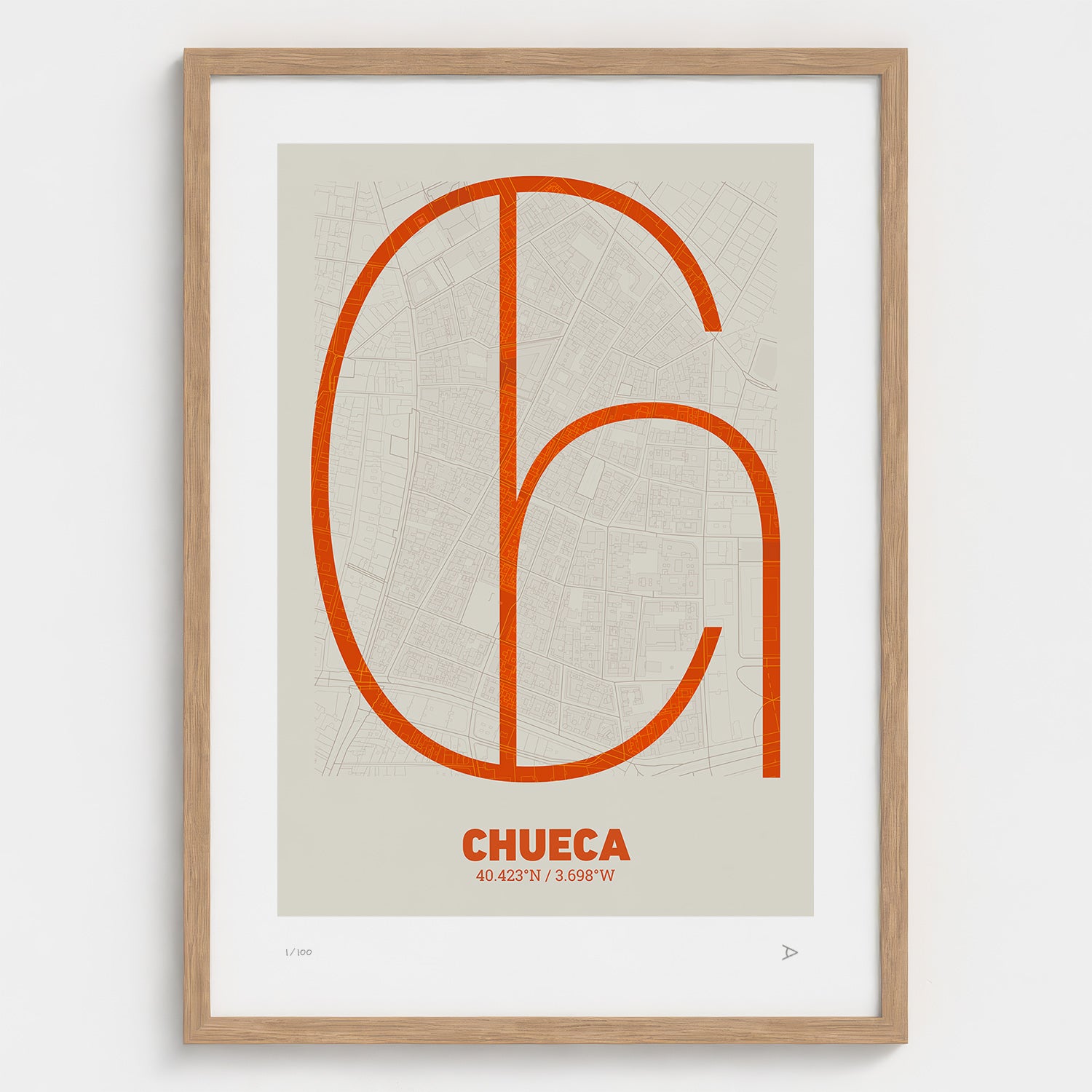 Lámina tipográfica de Chueca – diseño Ultrafina, marco de madera natural