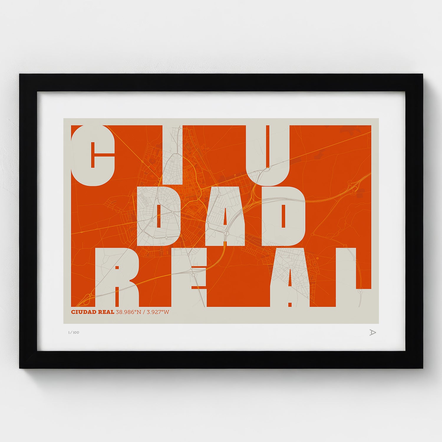 Lámina tipográfica de Ciudad Real – diseño Revoltosa, marco negro