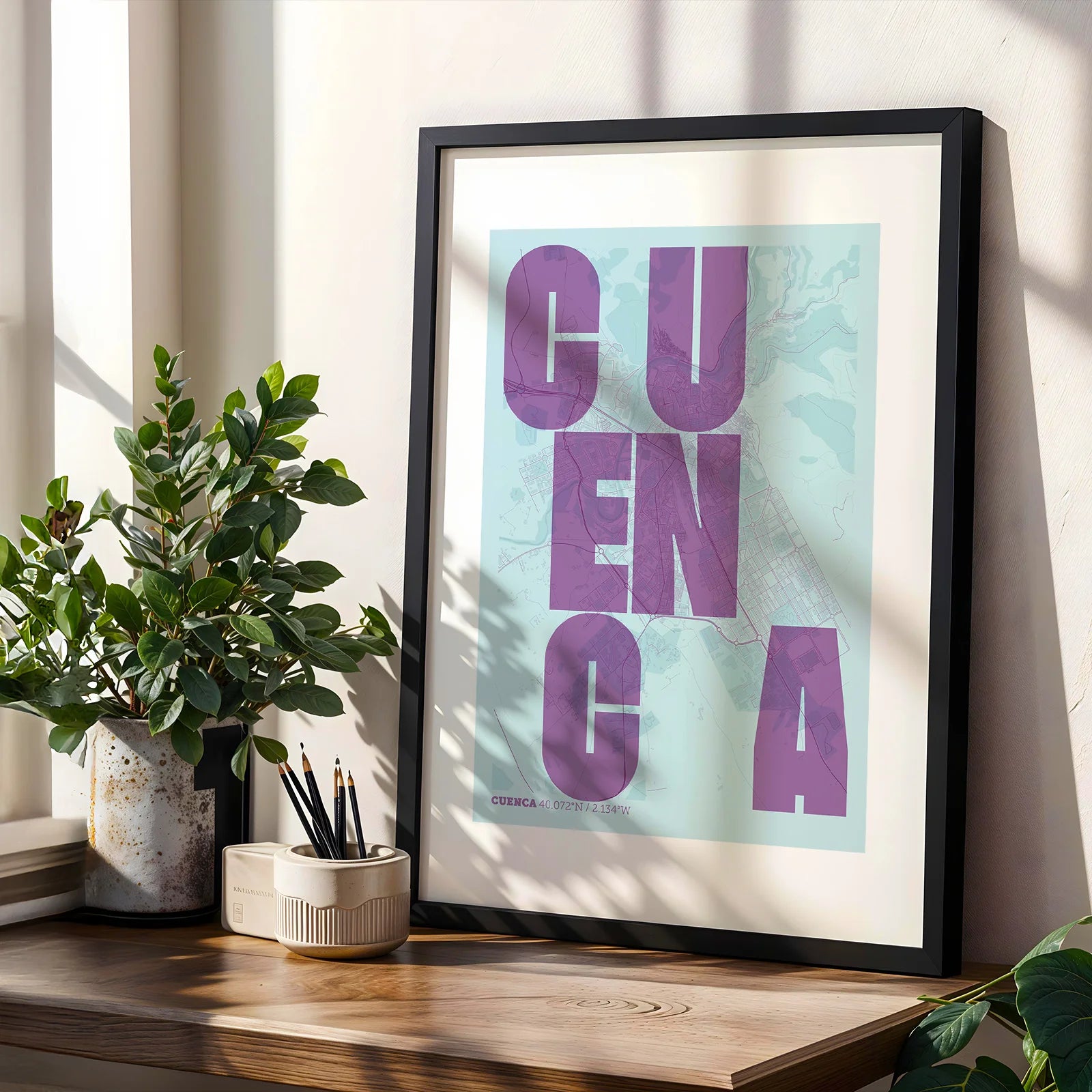 Lámina creativa de Cuenca – Diseño gráfico y tipografía sobre mapa