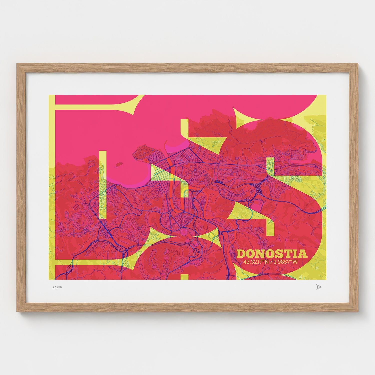 Lámina tipográfica de Donostia – diseño Inseparable, marco de madera natural