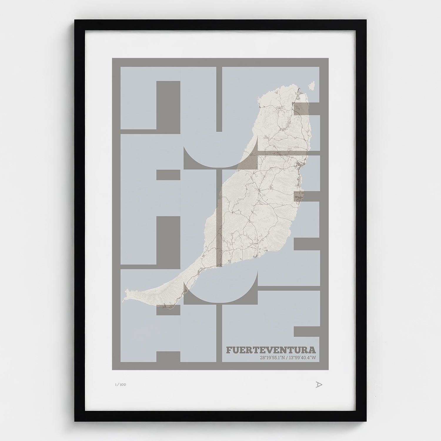 Lámina tipográfica de Fuerteventura – diseño Inseparable, marco negro