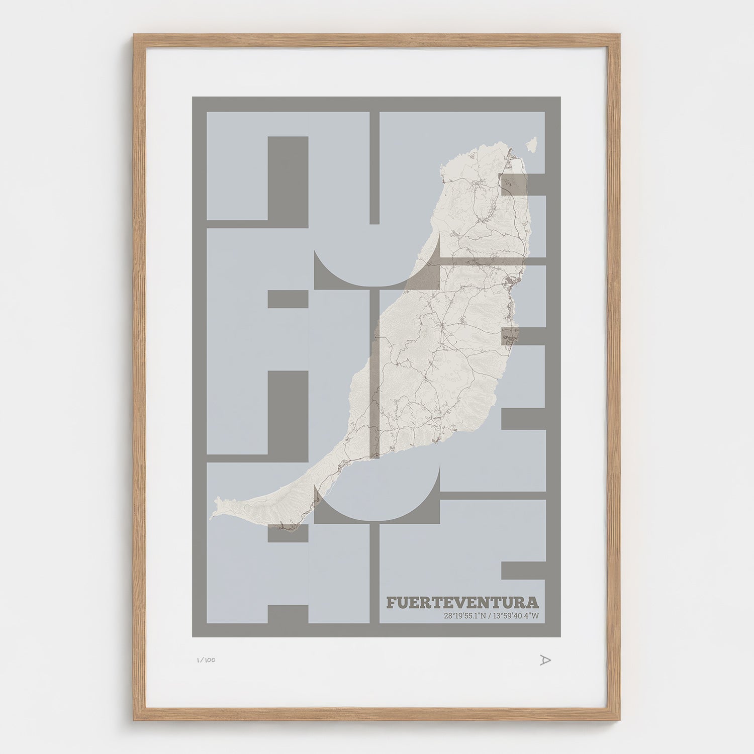 Lámina tipográfica de Fuerteventura – diseño Inseparable, marco de madera natural