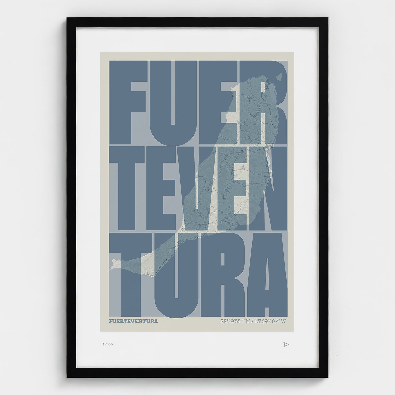Lámina tipográfica de Fuerteventura – diseño Extra Comprimida, marco negro