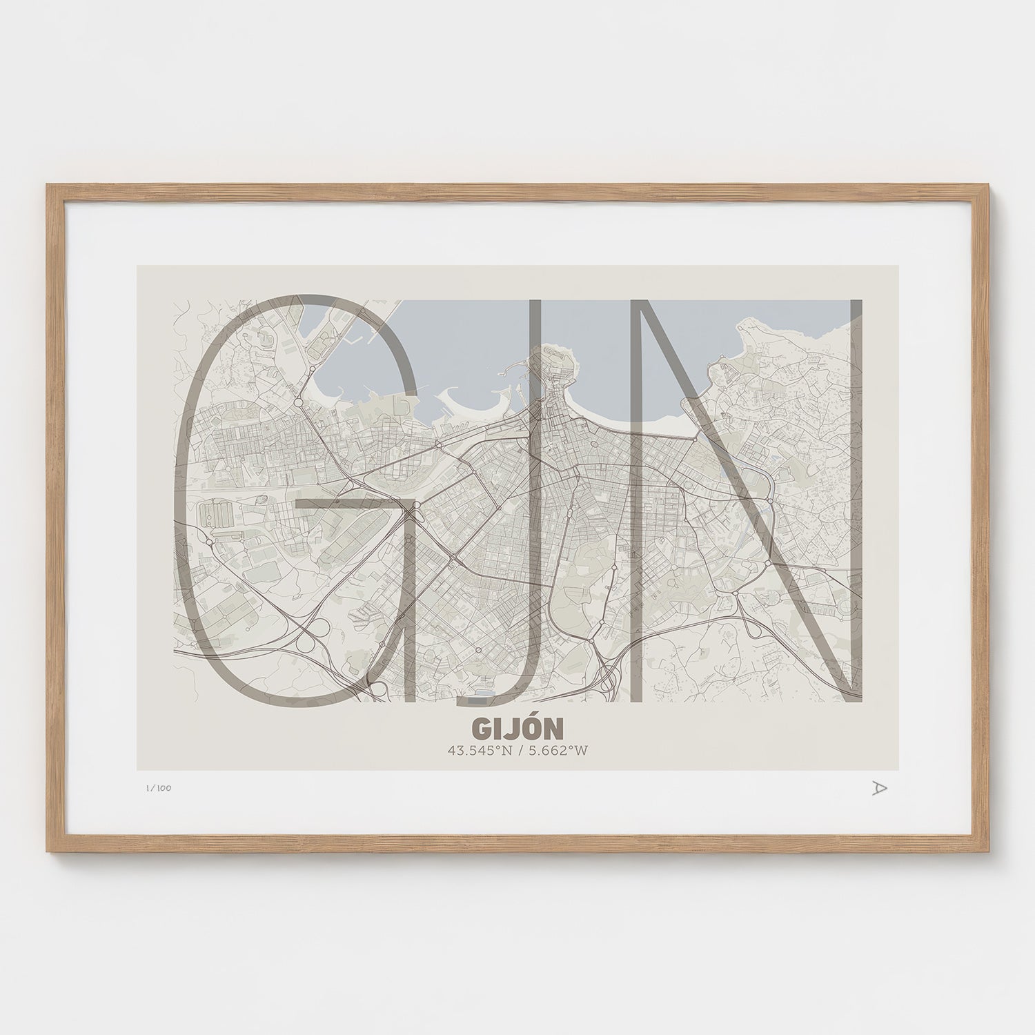Lámina tipográfica de Gijon – diseño Ultrafina, marco de madera natural