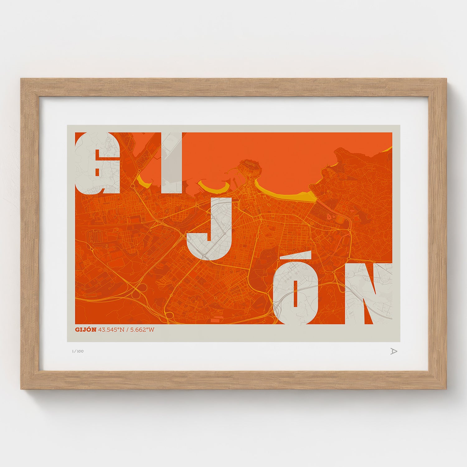 Lámina tipográfica de Gijon – diseño Revoltosa, marco de madera natural