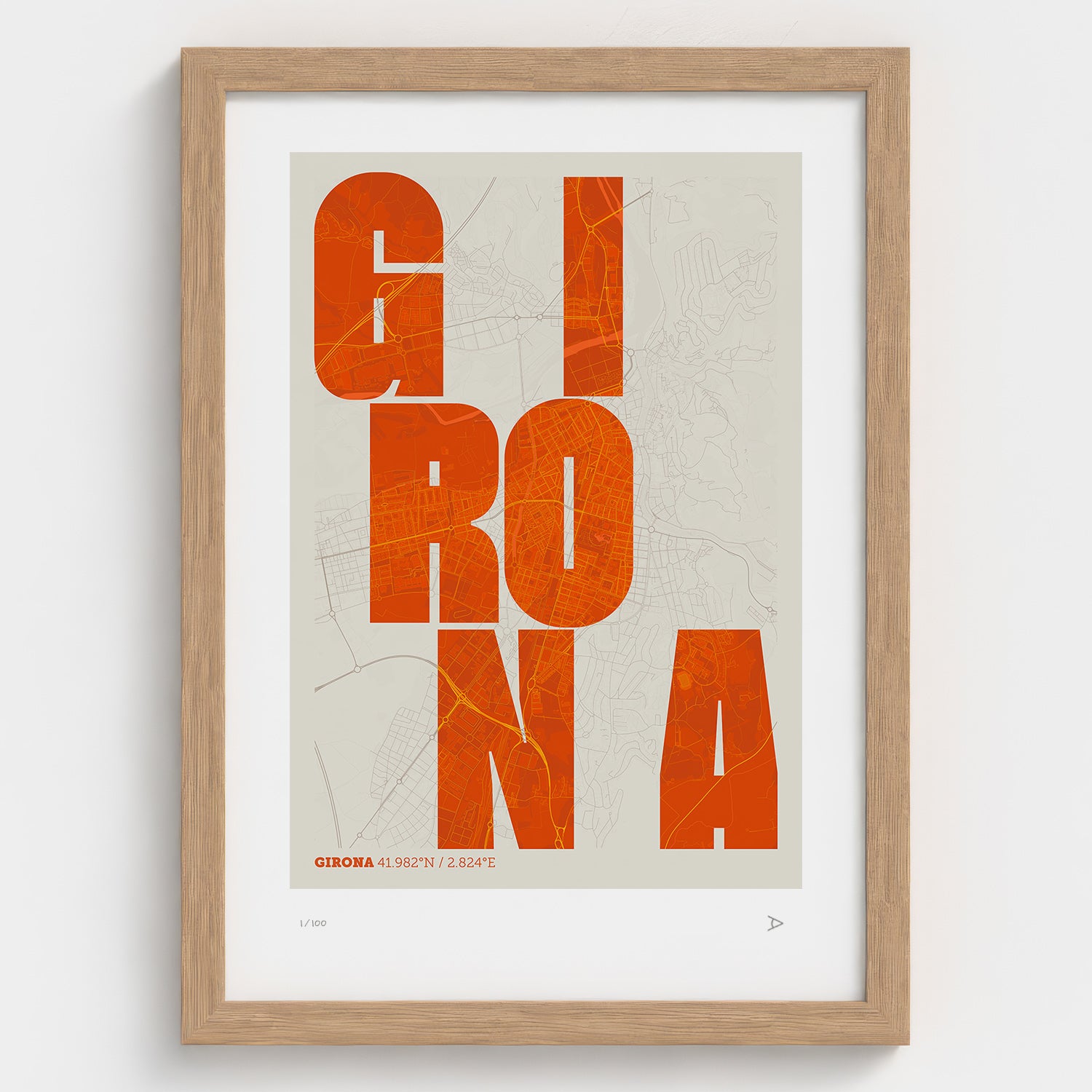 Lámina tipográfica de Girona – diseño Revoltosa, marco de madera natural