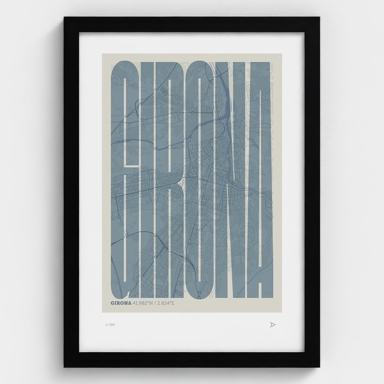 Lámina tipográfica de Girona – diseño Extra Comprimida, marco negro