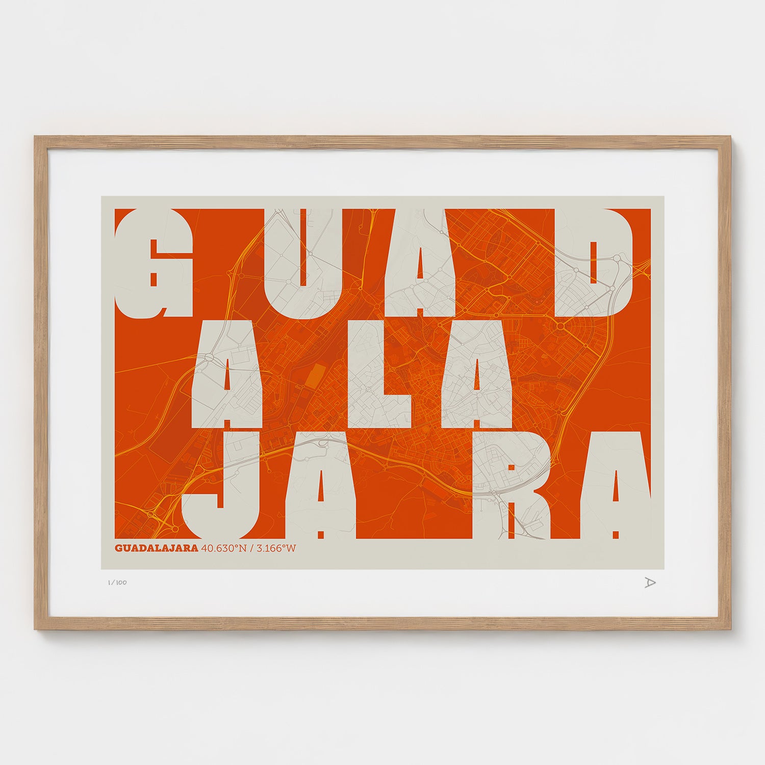 Lámina tipográfica de Guadalajara – diseño Revoltosa, marco de madera natural