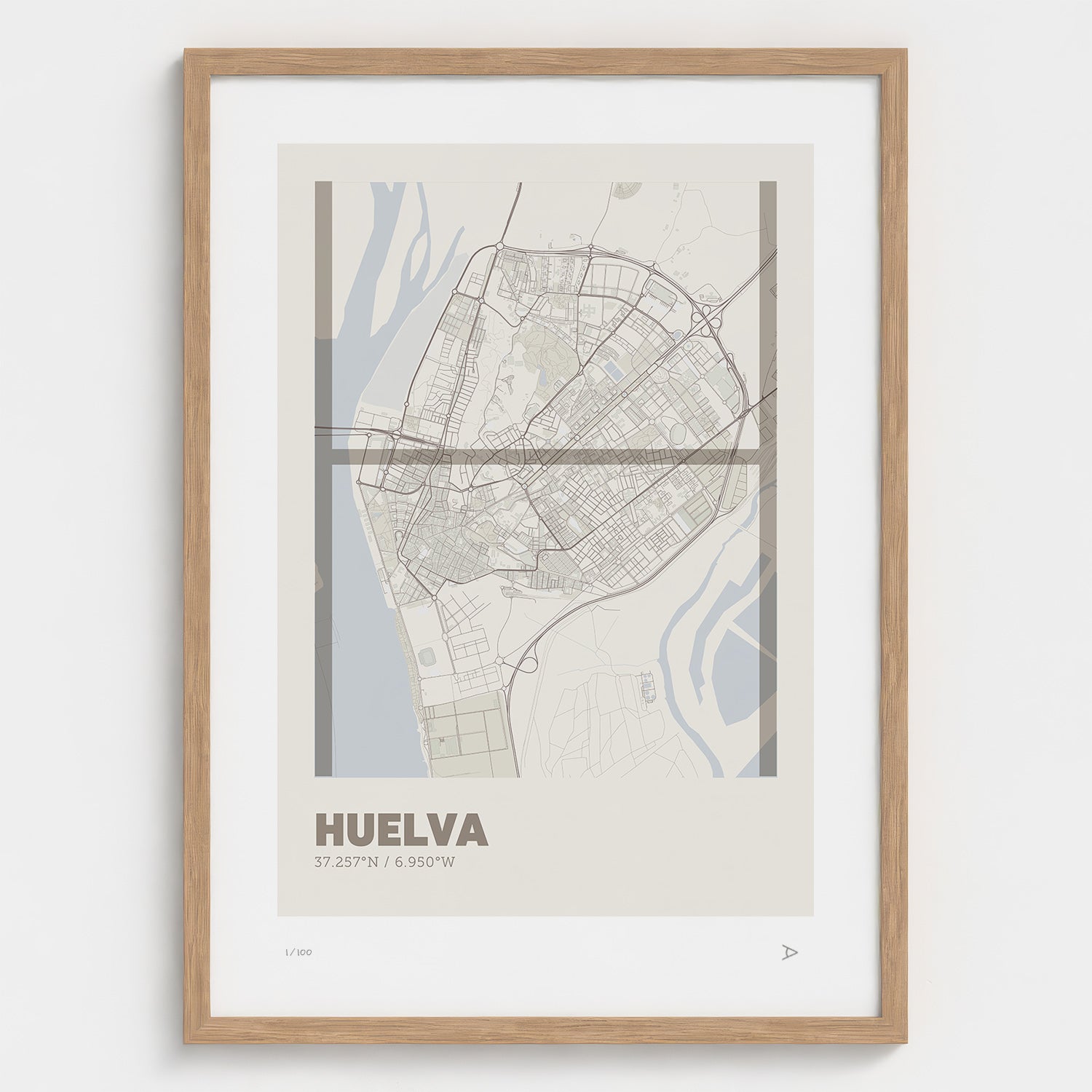 Lámina tipográfica de Huelva – diseño Ultrafina, marco de madera natural