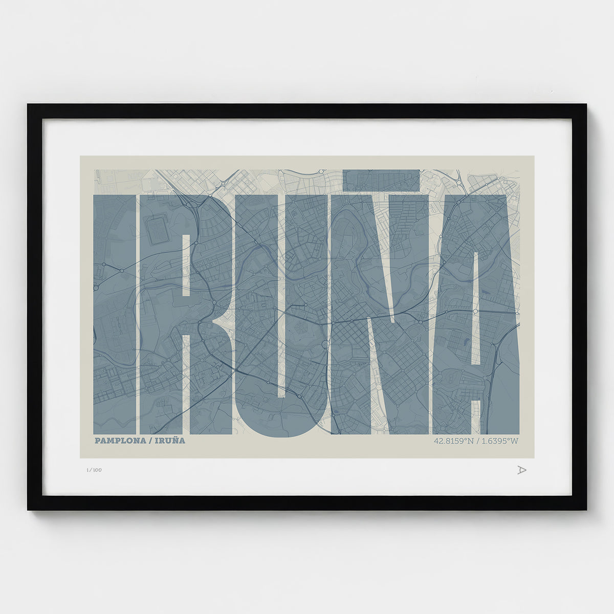 Lámina tipográfica de Iruña – diseño Extra Comprimida, marco negro