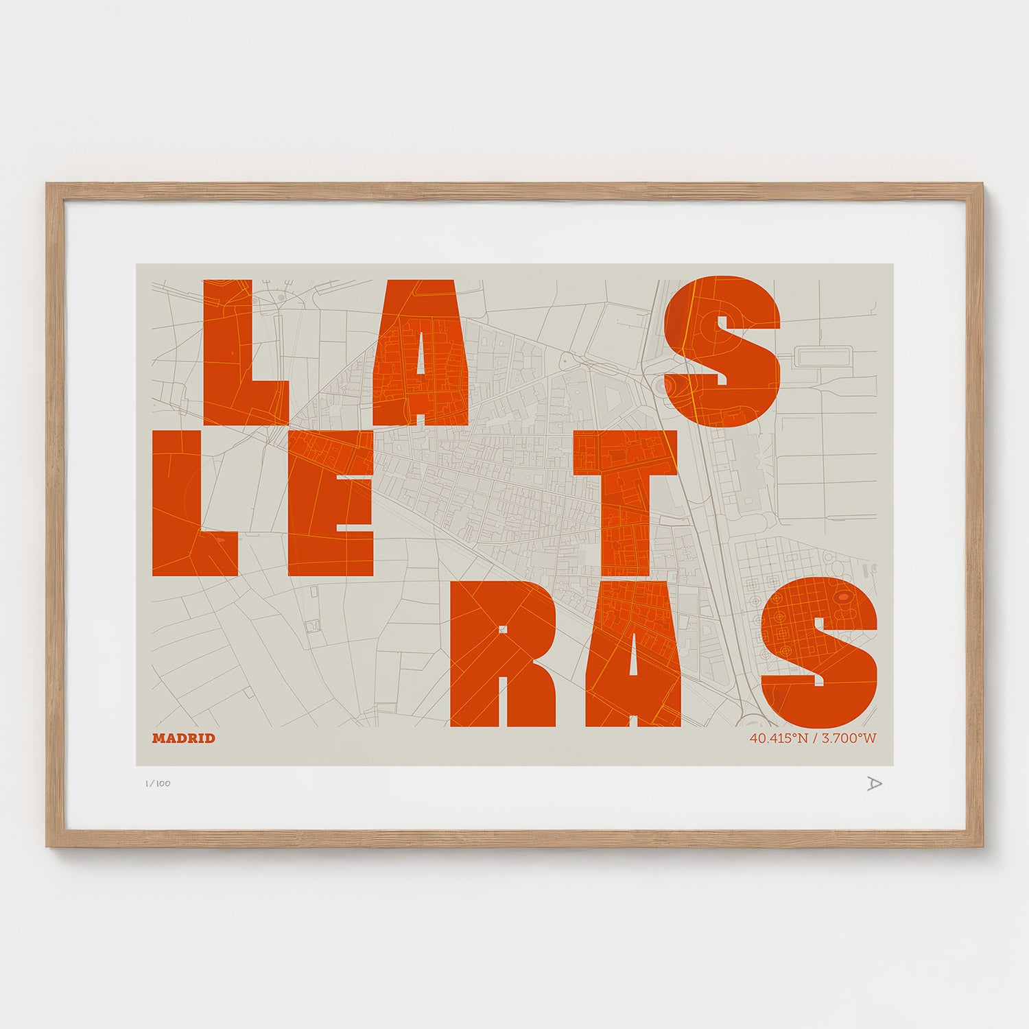 Lámina tipográfica de Las Letras – diseño Revoltosa, marco de madera natural