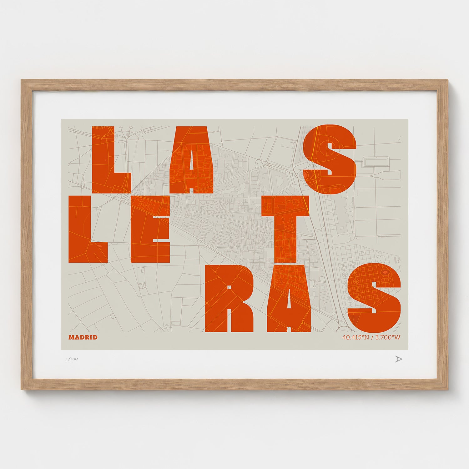 Lámina tipográfica de Las Letras – diseño Revoltosa, marco de madera natural