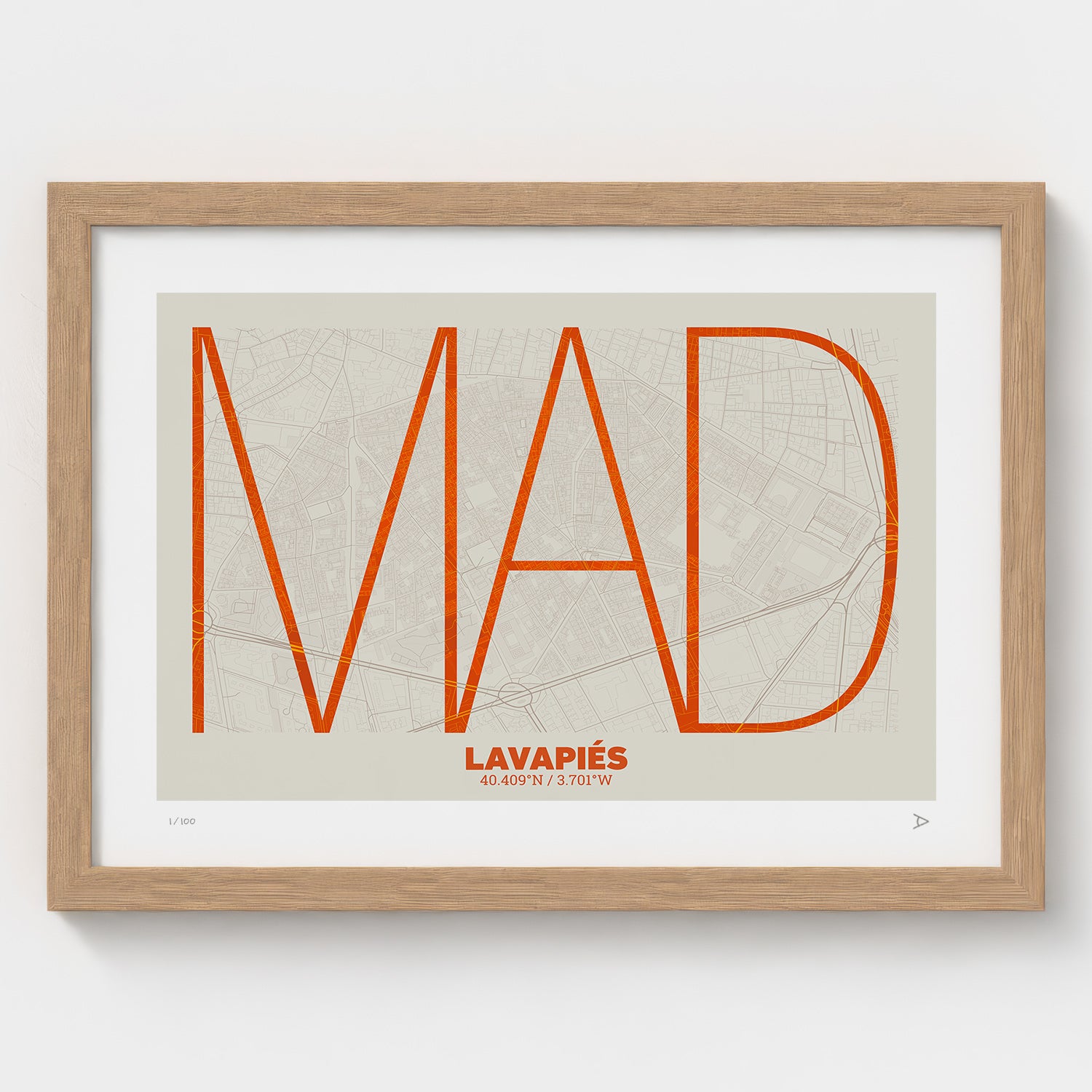 Lámina tipográfica de Lavapiés – diseño Ultrafina, marco de madera natural
