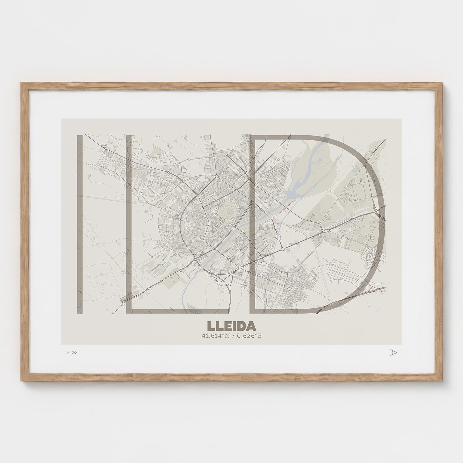 Lámina tipográfica de Lleida – diseño Ultrafina, marco de madera natural