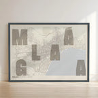 Lámina creativa de Málaga – Diseño gráfico y tipografía sobre mapa