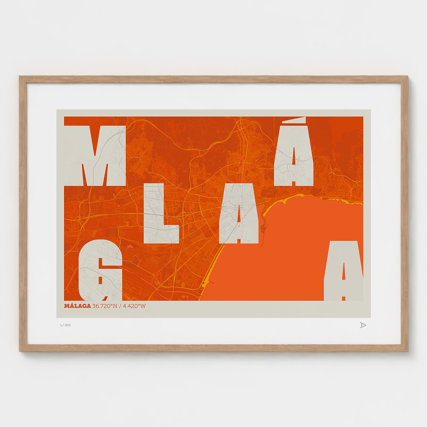 Lámina tipográfica de Malaga – diseño Revoltosa, marco de madera natural