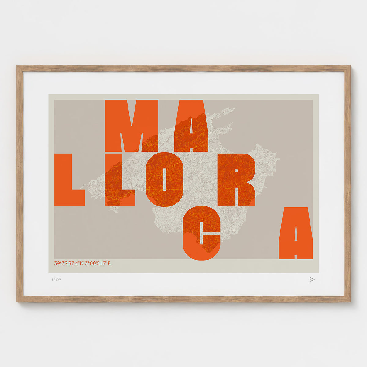 Lámina tipográfica de Mallorca – diseño Revoltosa, marco de madera natural