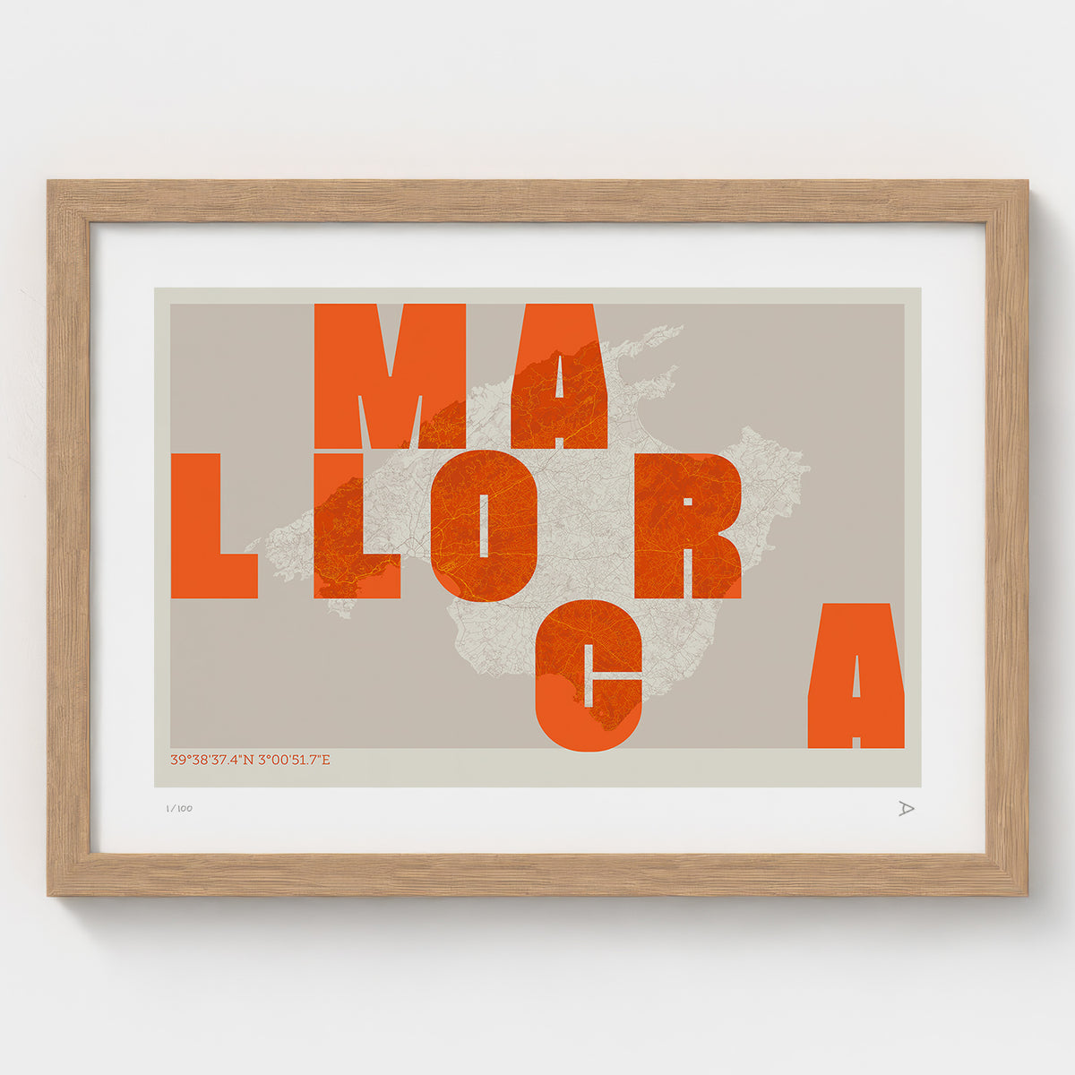 Lámina tipográfica de Mallorca – diseño Revoltosa, marco de madera natural