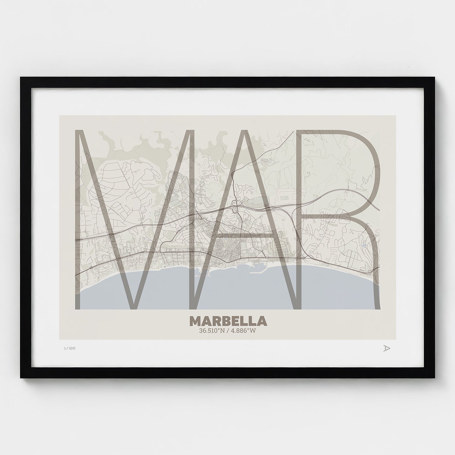 Lámina tipográfica de Marbella – diseño Ultrafina, marco negro