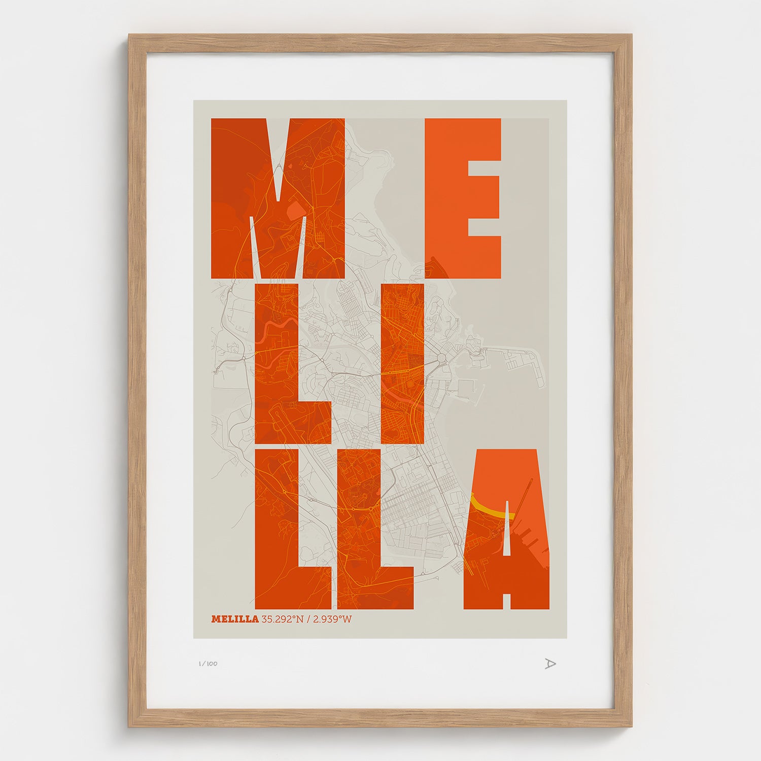 Lámina tipográfica de Melilla – diseño Revoltosa, marco de madera natural