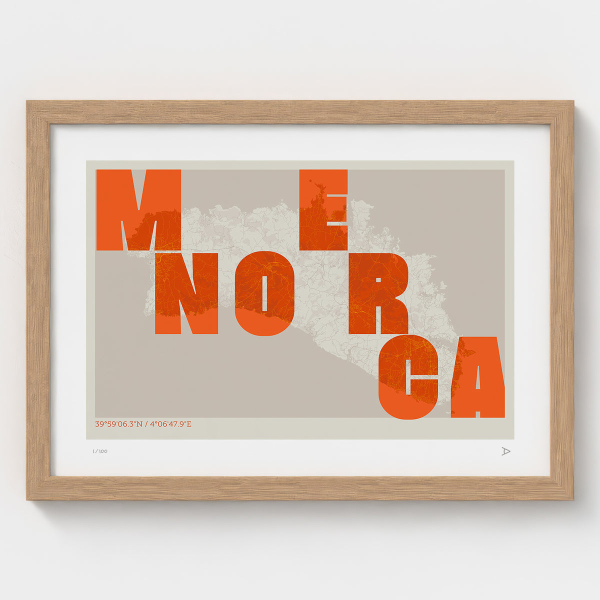 Lámina tipográfica de Menorca – diseño Revoltosa, marco de madera natural
