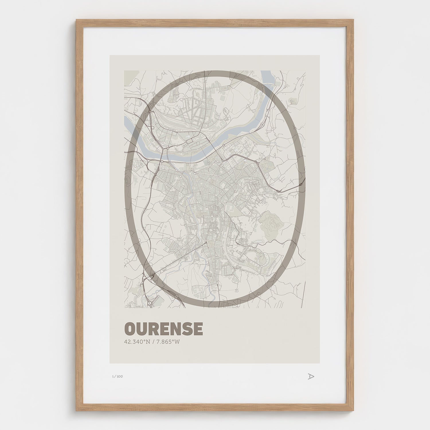 Lámina tipográfica de Ourense – diseño Ultrafina, marco de madera natural
