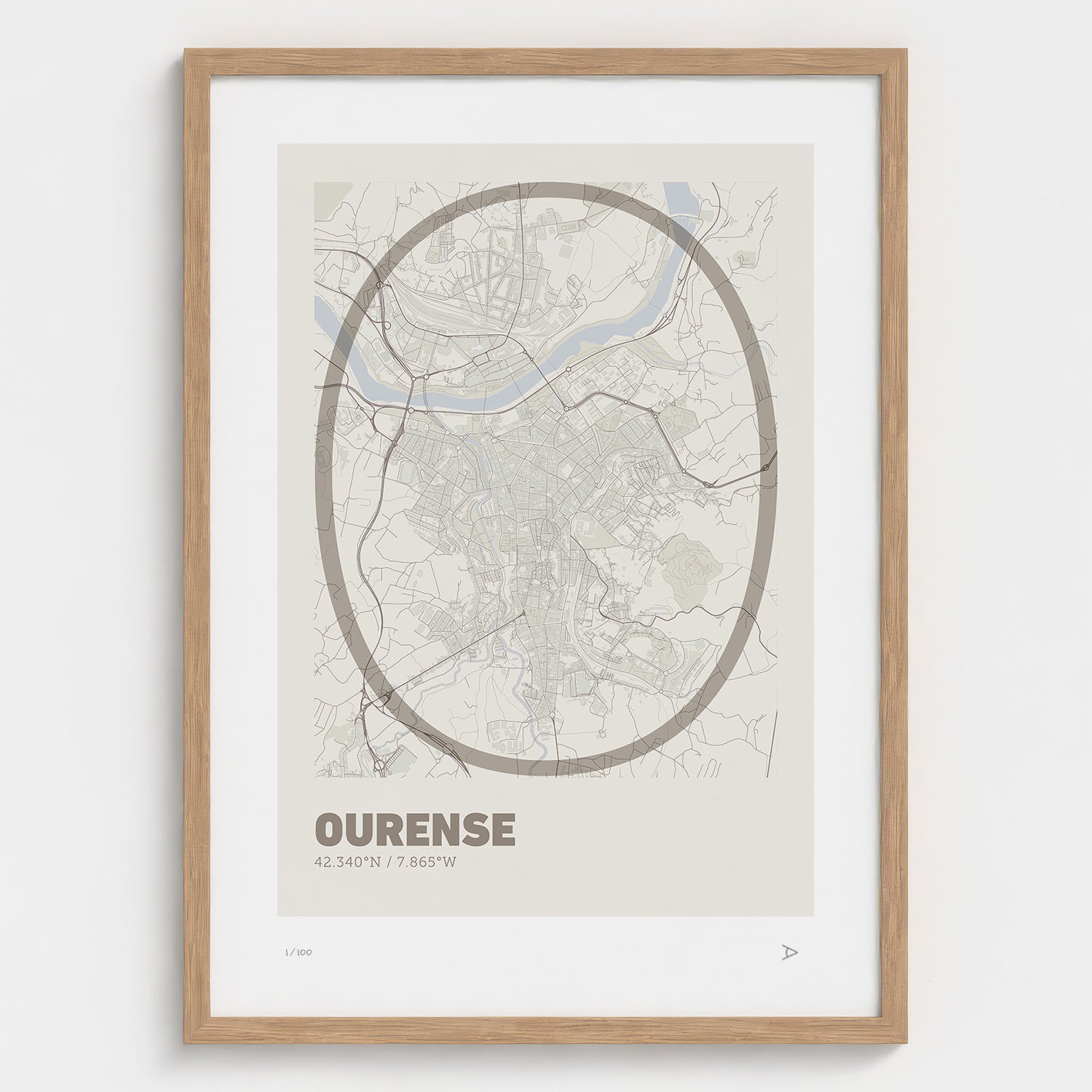 Lámina tipográfica de Ourense – diseño Ultrafina, marco de madera natural