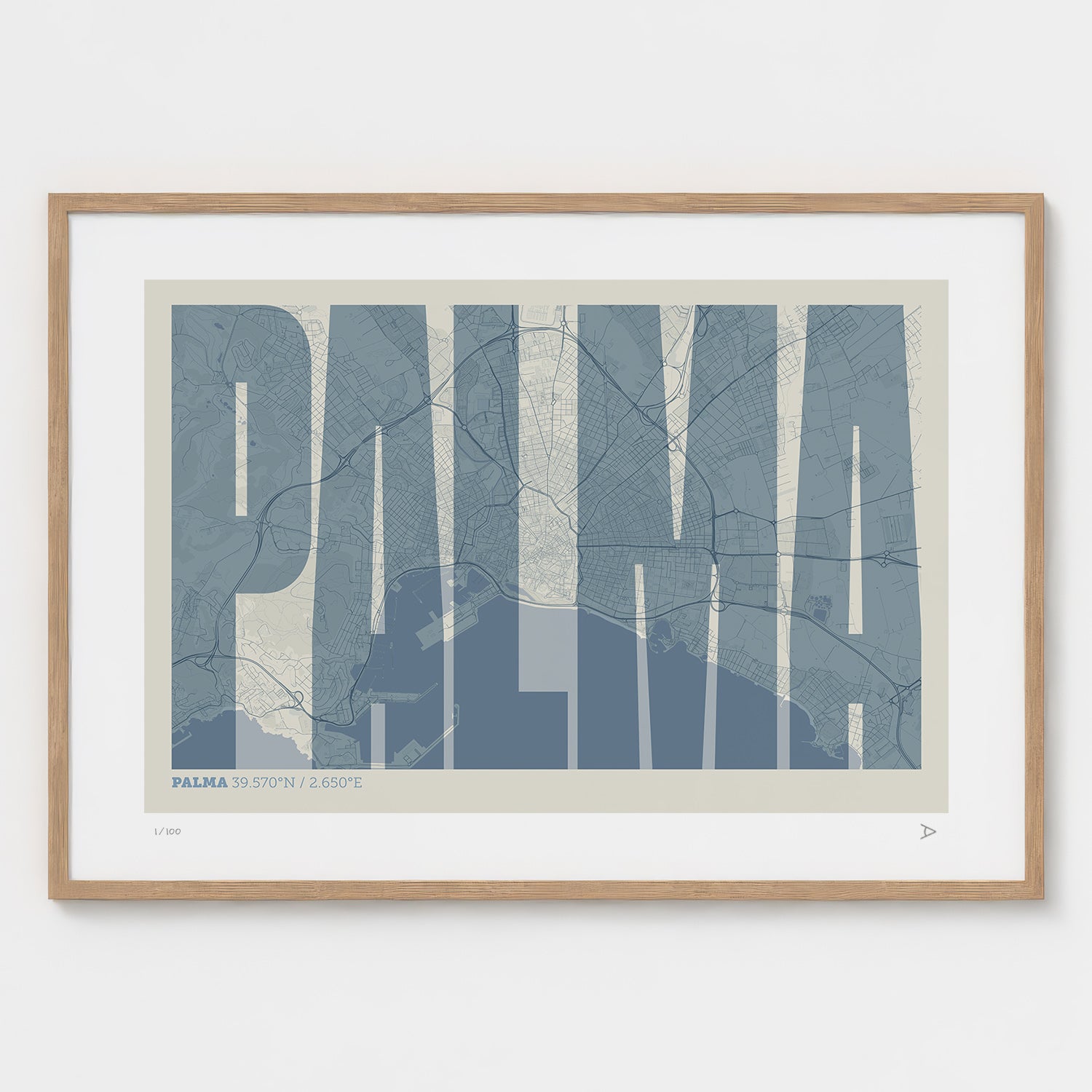 Lámina tipográfica de Palma – diseño Extra Comprimida, marco de madera natural