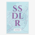 Mapa de San Sebastián de los Reyes en el diseño la Clásica, inspirado en la tipografía cincelada con una fuente elegante que crea un bonito contraste visual diseñado en púrpura y azul claro