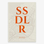 Mapa de San Sebastián de los Reyes en el diseño la Clásica, inspirado en la tipografía cincelada con una fuente elegante que crea un bonito contraste visual diseñado en naranja y fondo blanco roto